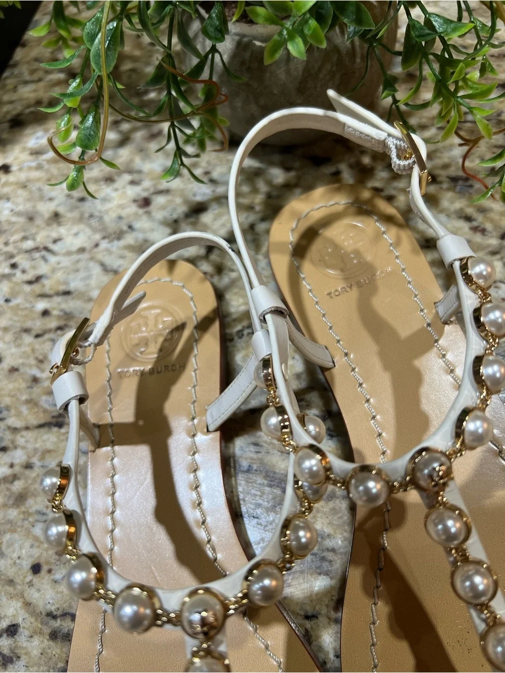 Tory Burch Emmy White Faux Pearl Leather T Strap Sandals 6.5M